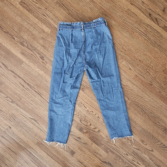 Garage high waist mom jeans *size 5* - Picture 2 of 5
